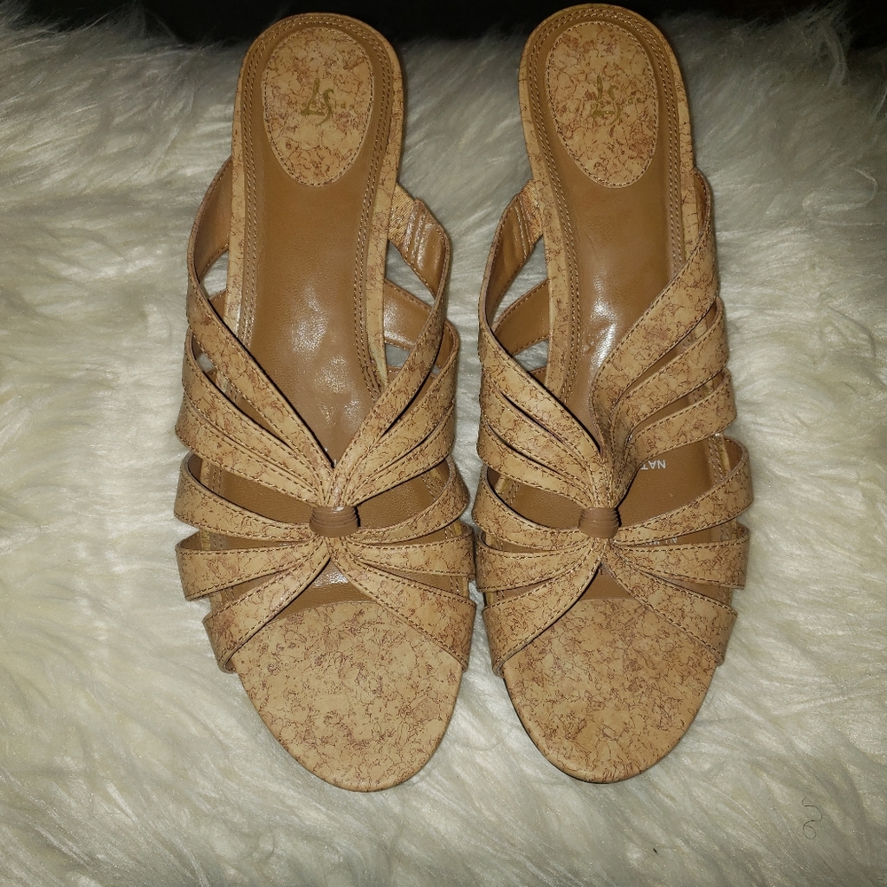 Naturalizers Wedge sandals